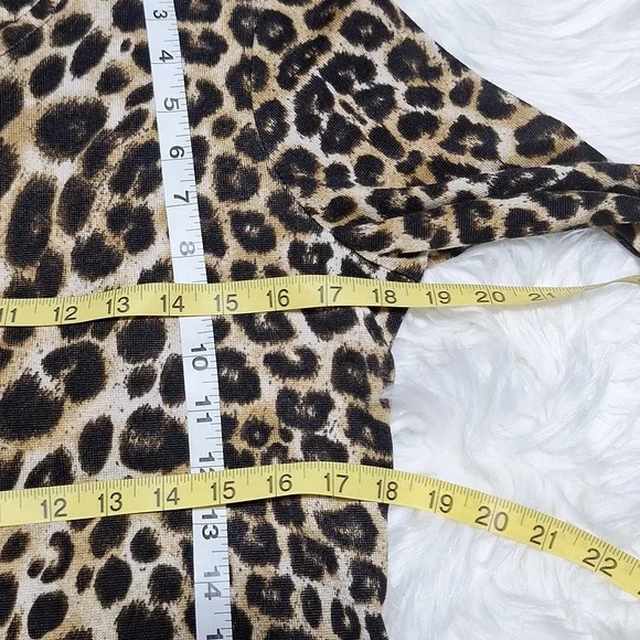 Chico's leopard print long sleeve top size 1 - Picture 9 of 10